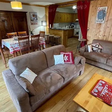 Flat In Pedestrian Area In Apartman *